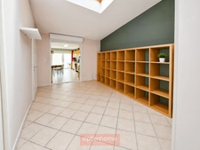 MAISON DE VILLE DE 146 M² – 4 CHAMBRES – BUREAU – COUR ET JARDIN