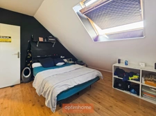 MAISON DE VILLE DE 146 M² – 4 CHAMBRES – BUREAU – COUR ET JARDIN