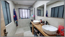 MAISON INDIVIDUELLE 161 m² 4 CH BUREAU SOUS-SOL JARDIN EXPO SUD