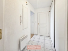 APPARTEMENT T2 AVEC BALCON ET PARKING - RESIDENCE RECENTE