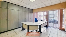 ENSEMBLE DE BUREAUX ARRAS HYPER CENTRE – 400 M² – 15 BUREAUX