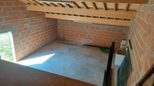 CROIGNON – Bâtiment à rénover 140m2.