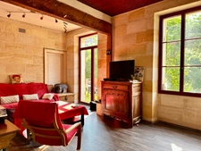 Authentique maison en pierre de plain-pied 106m2 avec 4 chambres et jardin