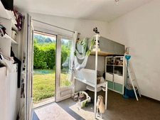 Authentique maison en pierre de plain-pied 106m2 avec 4 chambres et jardin