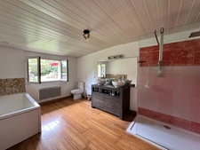 Maison en pierre de caractère – 180 m² 
