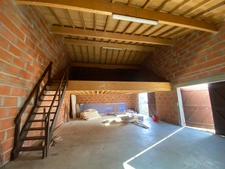 CROIGNON – Bâtiment à rénover 140m2.