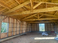 Location hangar / grange 150 m² – Secteur Saint-Caprais – Terrain 4 000 m² + 6 000 m² zone boisée