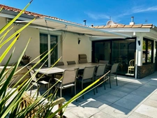 Maison 143m2 - 5 chambres - garage - piscine - environnement très calme.