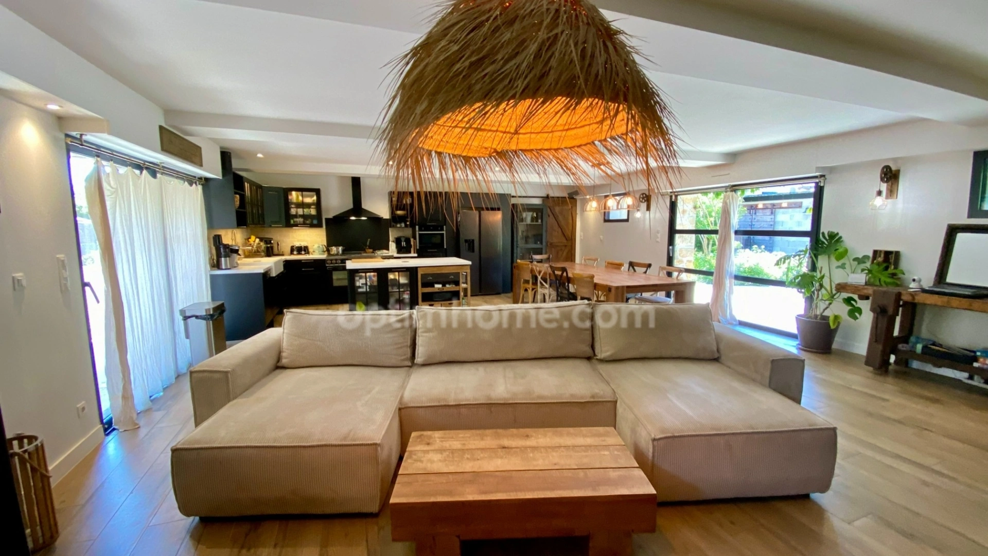 Maison 9 pièces 260 m² · à Gestel · 260 m² · 748 800 €