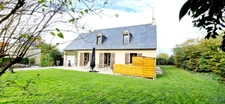 RARE à la vente!!!A SAINT LÔ, Pavillon de standing rénové  • 4 chambres • Jardin 1 400 m²  • Géothermie – Calme absolu – CLASSE ENERGIE B