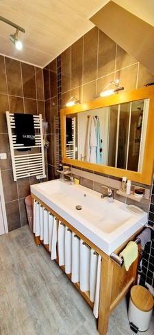 Exclusivité!!Maison familiale de 6 pièces, 4 chambres, 130 m² avec jardin, à 20 min de Caen