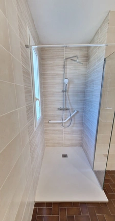EXCLUSIVITÉ – Maison familiale de 195 m² – 7 chambres – Sous-sol complet – Double garage – Condé-sur-Vire
