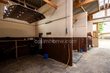  EXCLUSIVITE!PROPRIETE EQUESTRE DE HAUT STANDING de près dze 5 ha, A 10 Min DE LA PLAGE , 1 MAISON D'HABITATION DE 150 m², UN STUDIO , 43 BOXES, UNE PISTE DE GALOP, CARRIERE de 75m x 65m et 20 ha pos