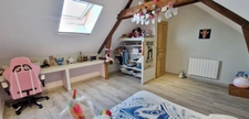 Exclusivité!!! RARE à la vente, Maison de Caractère entièrement rénovée de 170 m², 4 chambres et avec 3000 m² de terrain + Studio + dépendances 
