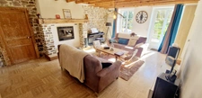 Exclusivité!!! RARE à 2 min du bourg , Maison de Caractère, rénovée, très belle prestation, de 8 pièces, d'environ 205 m²et de 2900m² de terrain avec dépendances, GROS POTENTIEL!