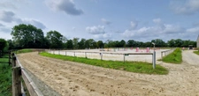  EXCLUSIVITE!PROPRIETE EQUESTRE DE HAUT STANDING de près dze 5 ha, A 10 Min DE LA PLAGE , 1 MAISON D'HABITATION DE 150 m², UN STUDIO , 43 BOXES, UNE PISTE DE GALOP, CARRIERE de 75m x 65m et 20 ha pos