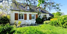 Exclusivité.!! Charmante maison familiale de 137 m2, 6 pièces 4 chambres dont une avec vue mer — Quettehou — 