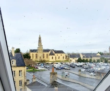 EXCLUSIVITE!! APPARTEMENT DE 4 PIECES DE 54 m² (80m² au sol) EN PLEIN CENTRE DE BAYEUX