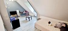RARE à la vente!!!A SAINT LÔ, Pavillon de standing rénové  • 4 chambres • Jardin 1 400 m²  • Géothermie – Calme absolu – CLASSE ENERGIE B