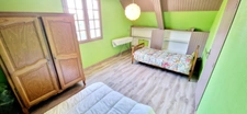EXCLUSIVITE!! Maison familiale spacieuse de 7 pièces sur environ 150 m² avec jardin de 1200m², garage et dépendances