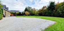 RARE à la vente!!!A SAINT LÔ, Pavillon de standing rénové  • 4 chambres • Jardin 1 400 m²  • Géothermie – Calme absolu – CLASSE ENERGIE B