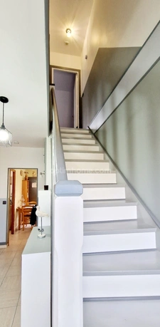 RARE à la vente!!!A SAINT LÔ, Pavillon de standing rénové  • 4 chambres • Jardin 1 400 m²  • Géothermie – Calme absolu – CLASSE ENERGIE B
