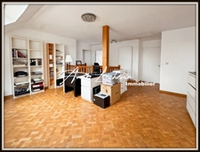 MAISON INDIVIDUELLE DE 198 m² – SEMI-PLAIN-PIED – SOUS-SOL COMPLET – BEAUX VOLUMES