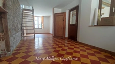 FECAMP real estate complex comprising 1 studio; 1 F2 apartment; 1 F6 apartment; 1 workshop of 100 m² and a courtyard of 180 m².