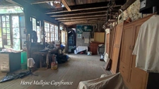 FECAMP real estate complex comprising 1 studio; 1 F2 apartment; 1 F6 apartment; 1 workshop of 100 m² and a courtyard of 180 m².