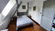 A 20 KMS de Fécamp. Ensemble immobilier comprenant 2 habitations (303 m²);1 piscine; triple garage; Terrain 5215 m².