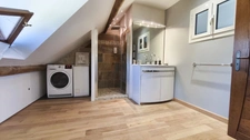 A 20 KMS de Fécamp. Ensemble immobilier comprenant 2 habitations (303 m²);1 piscine; triple garage; Terrain 5215 m².