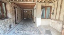 FECAMP real estate complex comprising 1 studio; 1 F2 apartment; 1 F6 apartment; 1 workshop of 100 m² and a courtyard of 180 m².