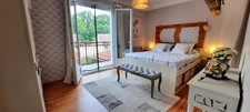 House for sale 8 rooms 193 m² NEAR AIRE SUR L'ADOUR (40) 5 Bedrooms-Garage-1900 m² of land with swimming pool.