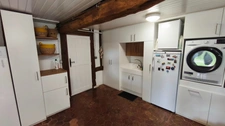 A 20 KMS de Fécamp. Ensemble immobilier comprenant 2 habitations (303 m²);1 piscine; triple garage; Terrain 5215 m².