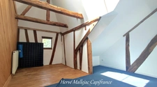 FECAMP real estate complex comprising 1 studio; 1 F2 apartment; 1 F6 apartment; 1 workshop of 100 m² and a courtyard of 180 m².