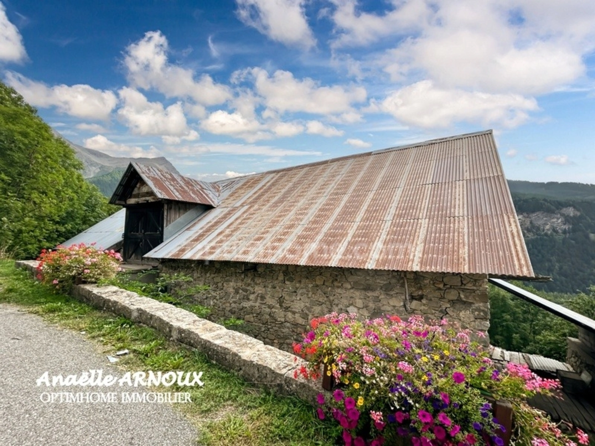 Maison 6 pièces 140 m² · à Orcieres · 140 m² · 280 000 €
