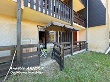 STUDIO-CABINE EN REZ-DE-JARDIN À LAYE 