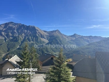 Grand duplex meublé 4 pièces proche station de ski avec terrain 