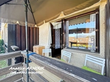 STUDIO-CABINE EN REZ-DE-JARDIN À LAYE 