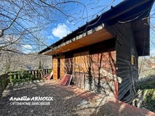 Chalet bois à fort potentiel à rénover au coeur du village d'Orcières
