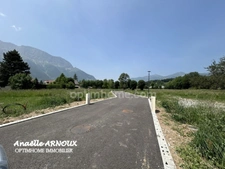 Terrain viabilisé à Chauffayer – Lot N°2 – 377 m²