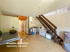 Duplex à rénover avec balcon et grand garage