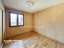 Chalet bois à fort potentiel à rénover au coeur du village d'Orcières