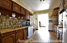 LA FERE, MAISON 200M² 5 CHAMBRES, GARAGES ET BATIMENT DE 400M²