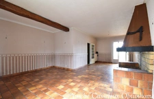 LA FERE, MAISON 200M² 5 CHAMBRES, GARAGES ET BATIMENT DE 400M²