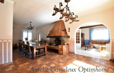 LA FERE, MAISON 200M² 5 CHAMBRES, GARAGES ET BATIMENT DE 400M²