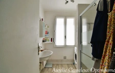 MAISON A CHARMES, 2/3 CHAMBRES, GARAGE, PROCHE DES ECOLES ET COMMERCES