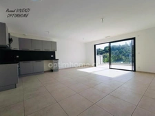 Maison contemporaine de 2024, à PRADES