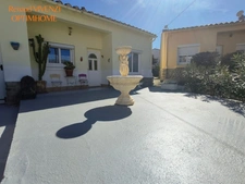 Maison de plain-pied sur 3 faces avec garage à Prades