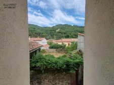 Maison de village avec cour – 5 chambres – Sahorre (66)